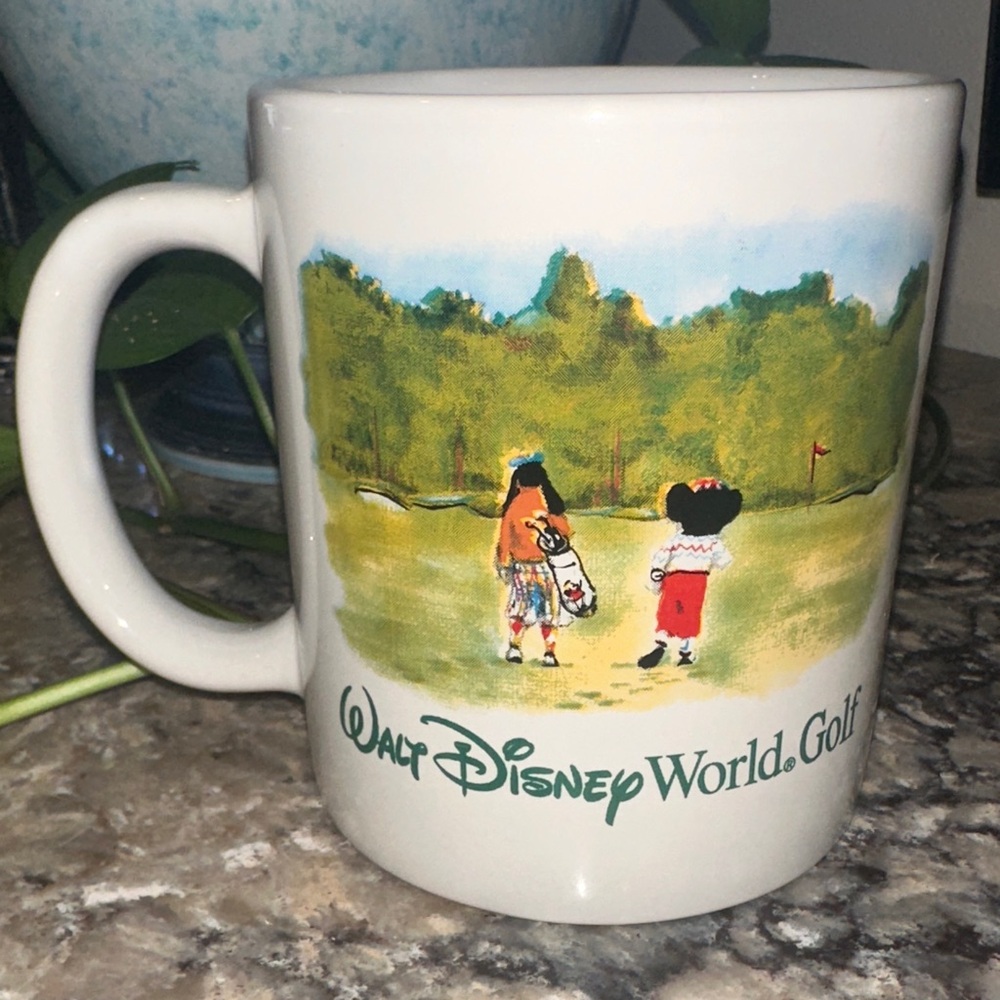 Walt Disney world Golf Scene Mug Mickey Mouse Goofy oversized coffee tea cup